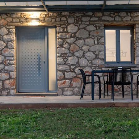 Vivari Stone House מראה חיצוני תמונה