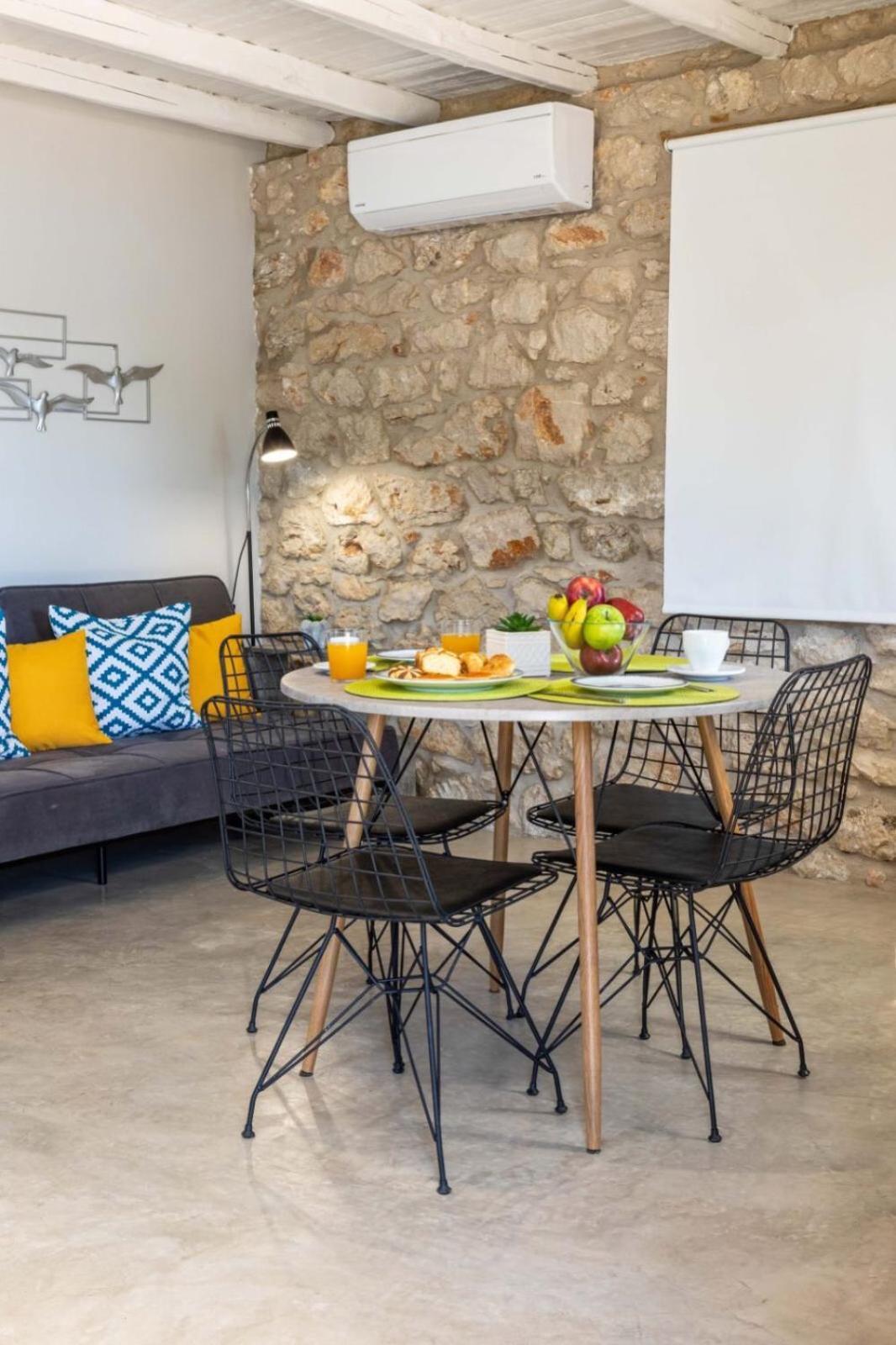 Vivari Stone House מראה חיצוני תמונה